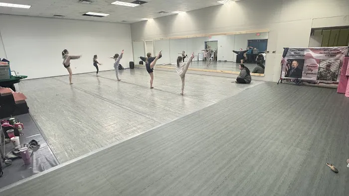 Madhouse Dance Company Picture 1
