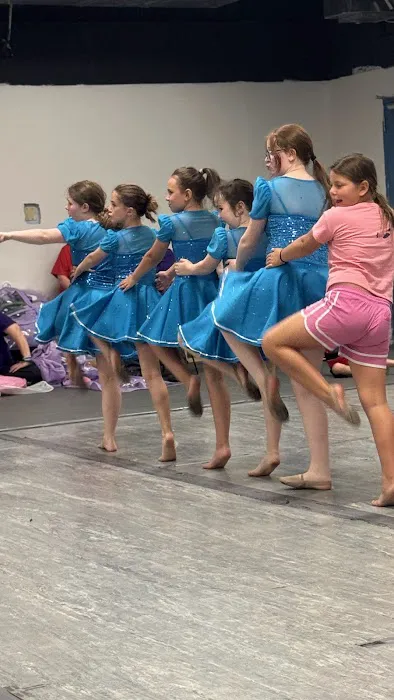 Madhouse Dance Company Picture 2