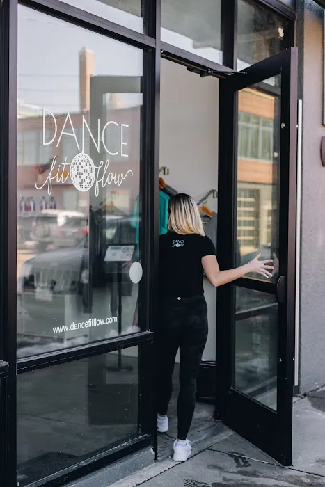 Mia's Elite School of Dance Picture 2