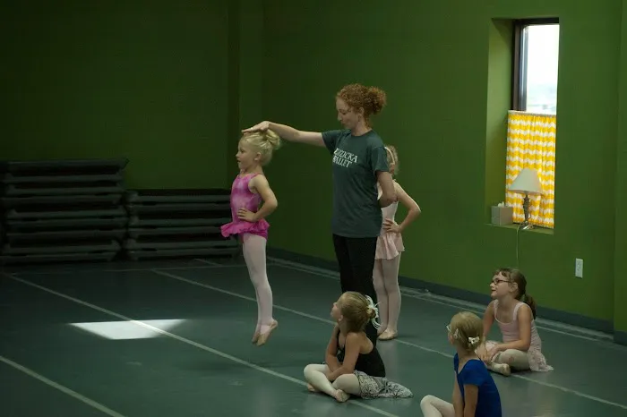 Luzicka Ballet Picture 4