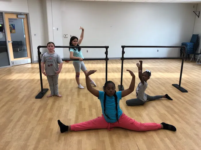 City In Motion Dance Theater Picture 2