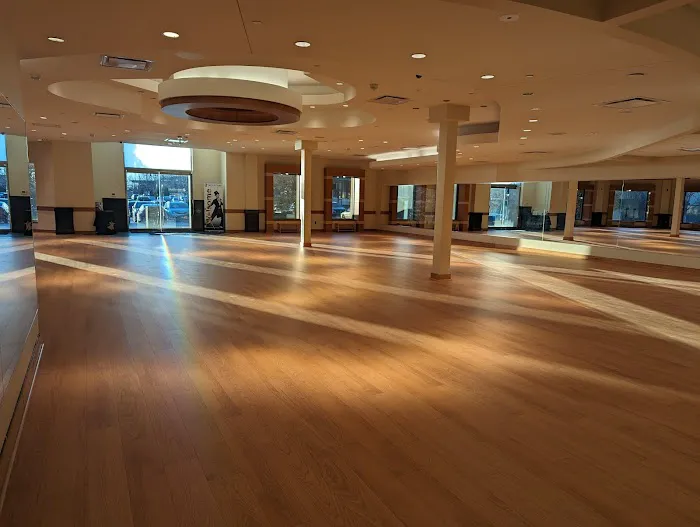Fred Astaire Dance Studios Picture 4