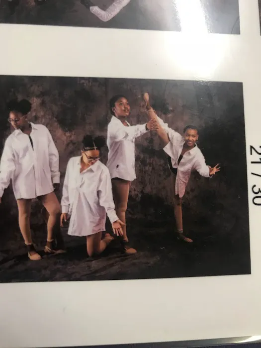 Superior Motive Dance Company Picture 2