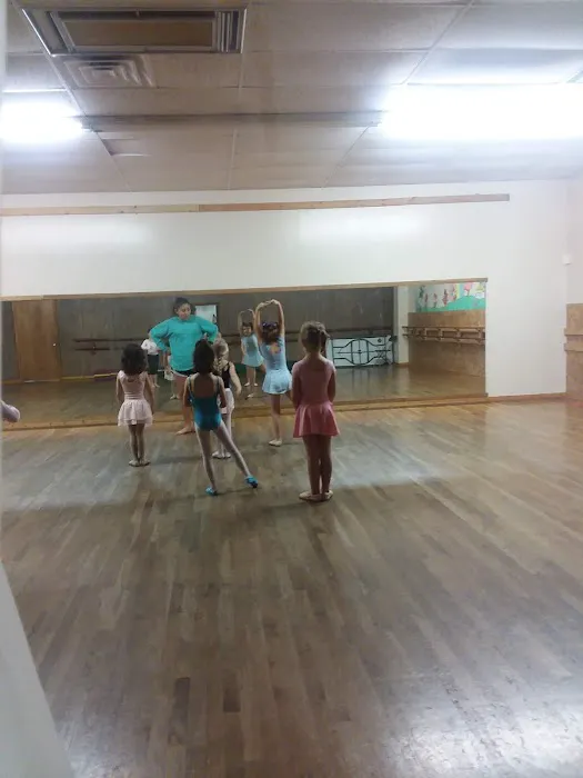Beller's Dance and Gymnastics Picture 7