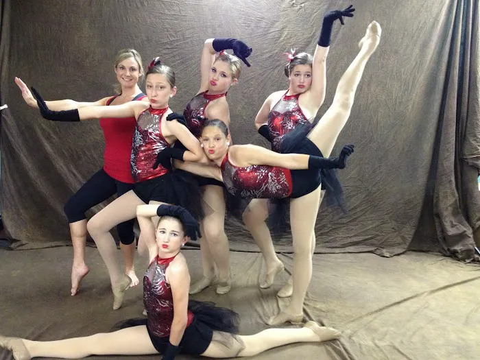 TURNING POINTE Dance of Tulsa Picture 1