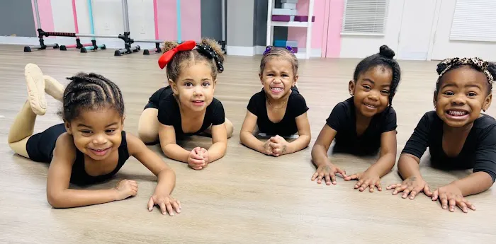 VickyB's Dance Company & Dreamland Community School of the Arts Picture 4