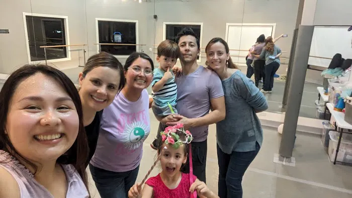 Art & Dance Studio Picture 2