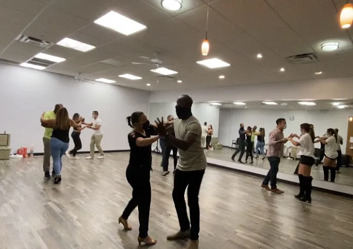 La Rumba Dance Studio Picture 2
