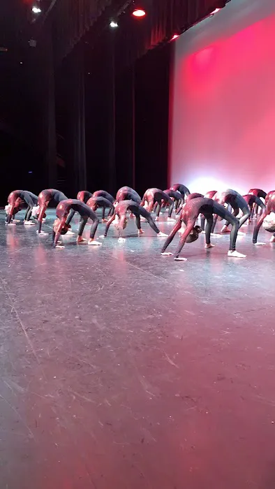 Illusion Dance Center Picture 1