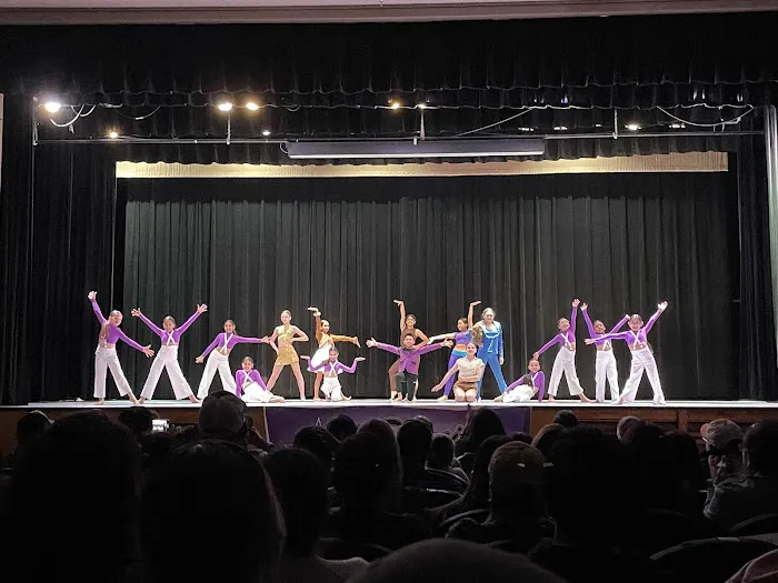 First Class Dance Center Picture 6
