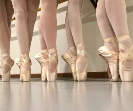 DNArts Ballet Studio