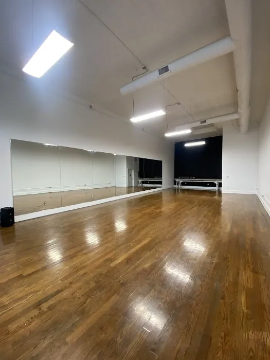 Dance Elgin Studio Picture 1