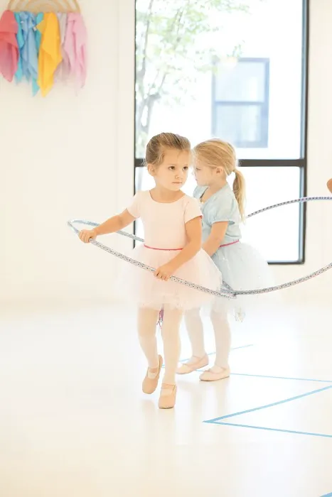 Hello Dancer Picture 1