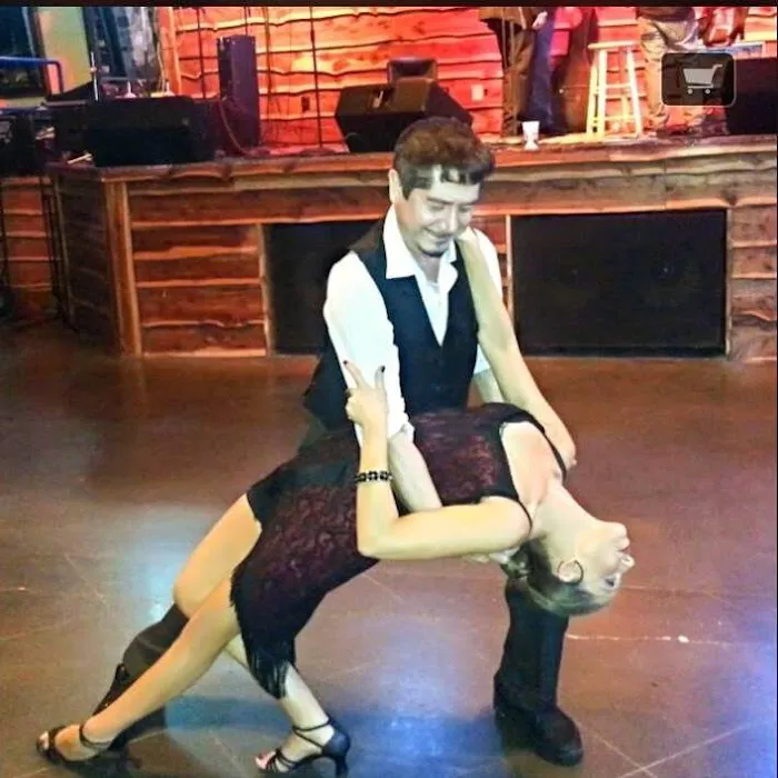 Dance U2 Picture 4
