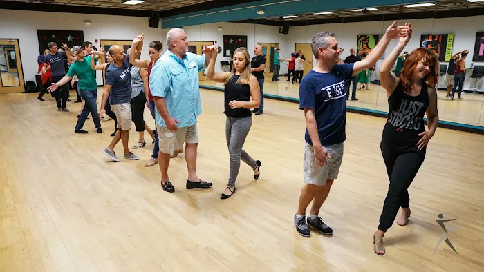 Go Dance Studio Picture 6