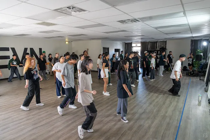 Evenground Dance Studio Picture 2