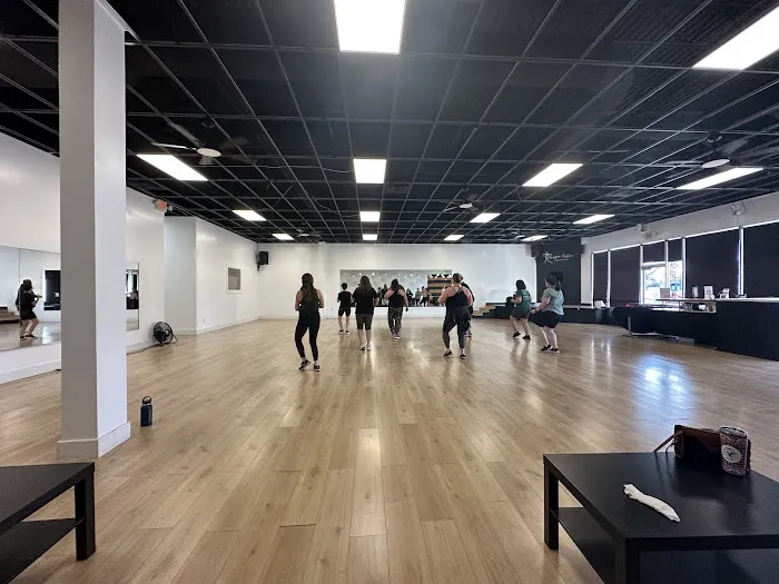 Corazon Latino Dance Studio North Picture 2