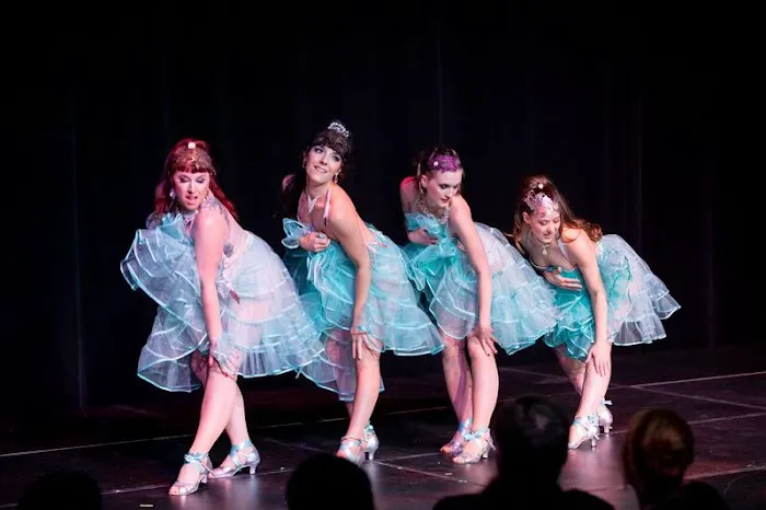 The Austin Academy of Burlesque Picture 5