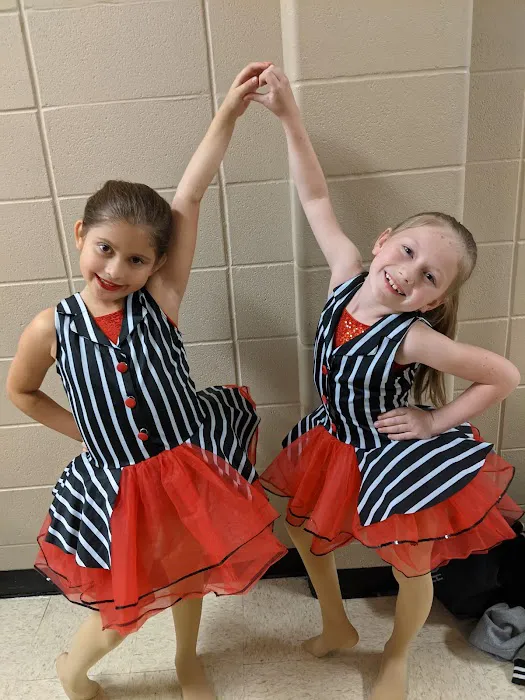 Dance-N-Groove Picture 4