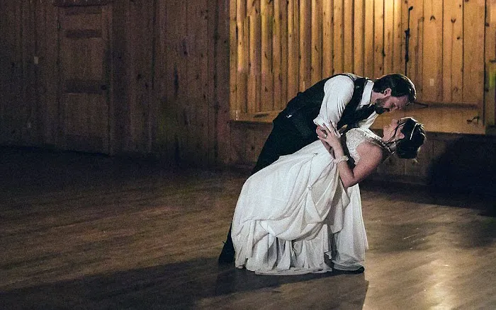 Bonnie The Dance Whisperer Picture 5