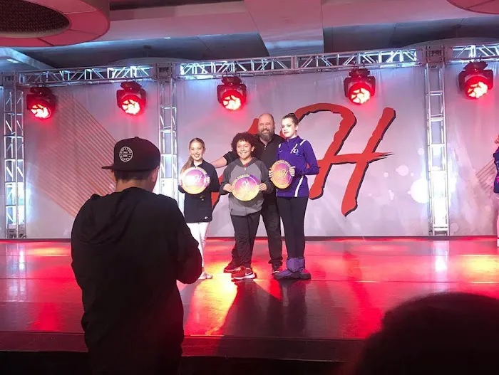Dance Empower Picture 7