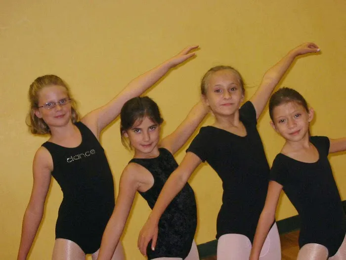 Sue's Dance Picture 5