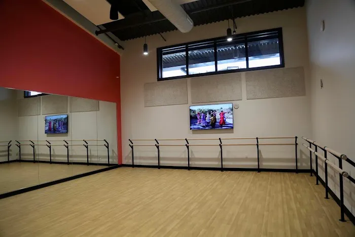 Berta Almaguer Dance Studio & Community Center Picture 1