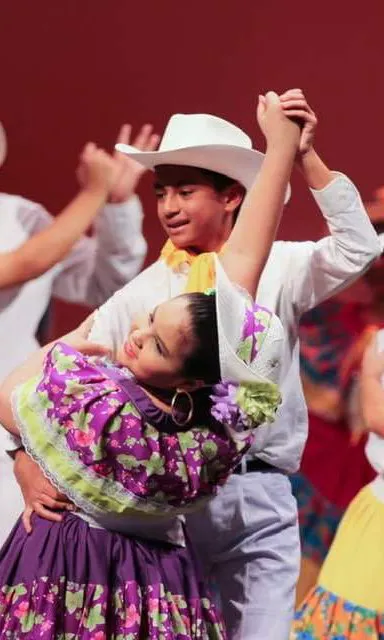 Faisan Folklorico dance company and academy Picture 6