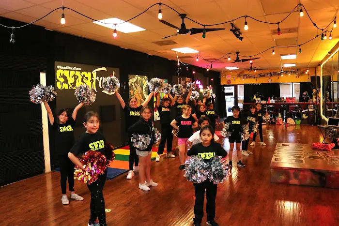 SMASH Dance Fitness Kids and Adults San Antonio Picture 8
