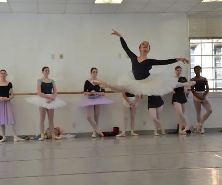 DeCruz Ballet