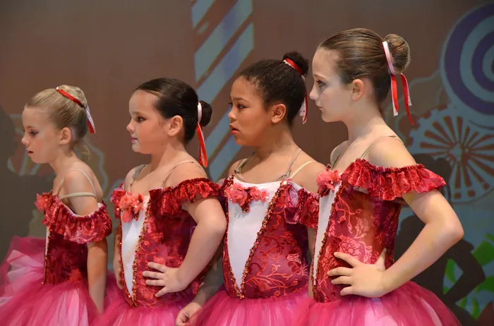 DeCruz Ballet Picture 10