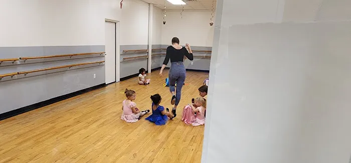 TJ's Dance Factory Picture 1