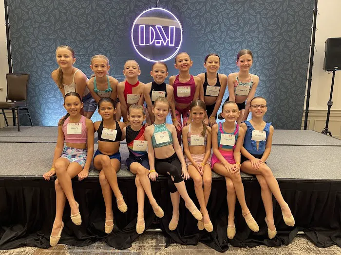 Joni's Dance Studio Picture 3