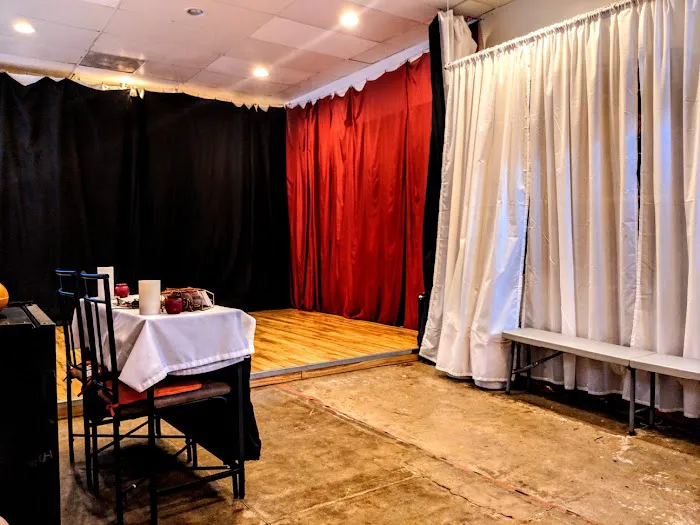 Manda's Studio Picture 2