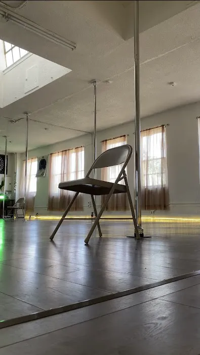 SABBATH CIRCLE | Pole Dance Studio Picture 6