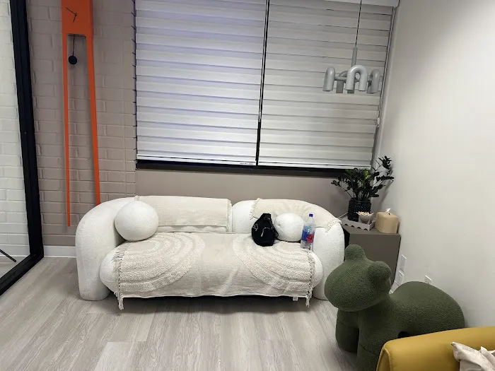 Eulogia's Studio Picture 8