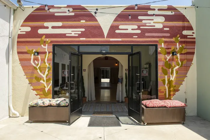 Heartbeat House Picture 7