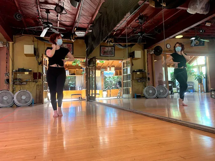 Rhythmic Dance Center Picture 10