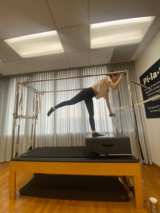 Yoo Ballet | Barre | Pilates Picture 4