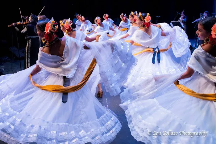 Kareli School of Folklorico Picture 2