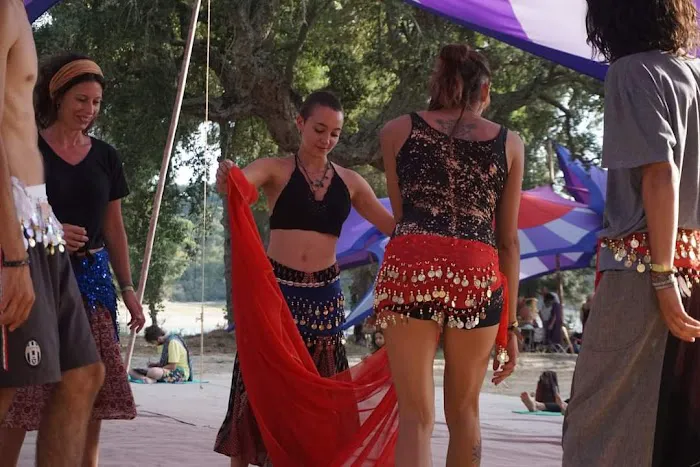 Ya'el Bella Belly Dance Picture 6