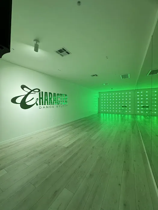 Character Dance Studio - Complex | Gardena Picture 1