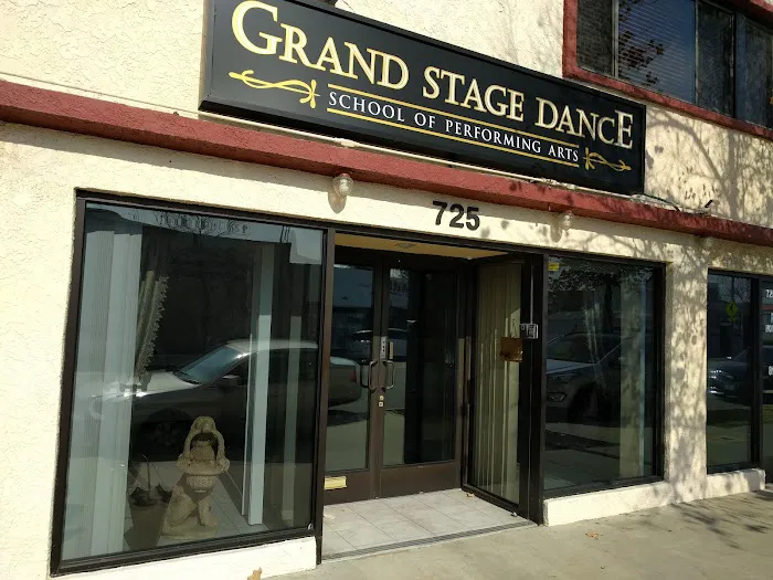 Grand Educational Center Picture 10