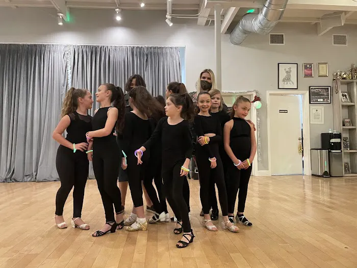 PRO DANCE Studios - Los Angeles Picture 2