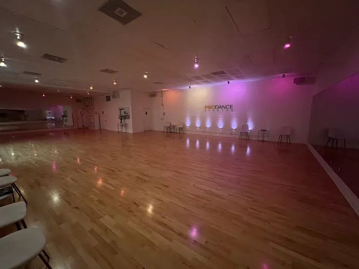 PRO DANCE Studios - Los Angeles Picture 8