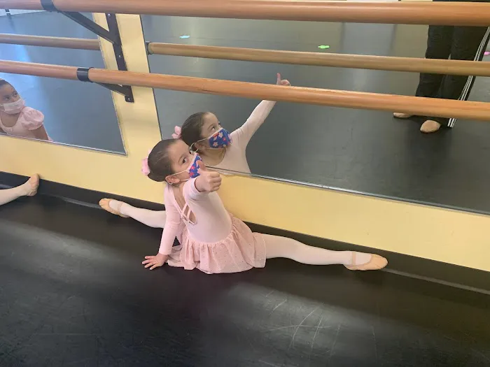 Art Dance Academy Picture 10