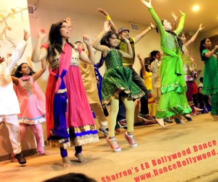 Bollywood/Hip Hop Dance Classes for Boys & Girls