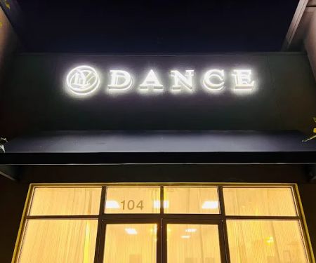LING YUN DANCE STUDIO u62c9u4e01u821e