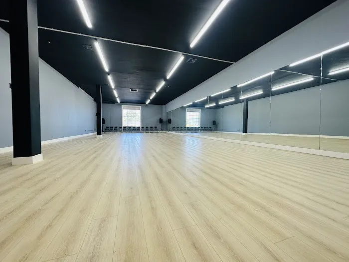 AMG Dance Studio Picture 4