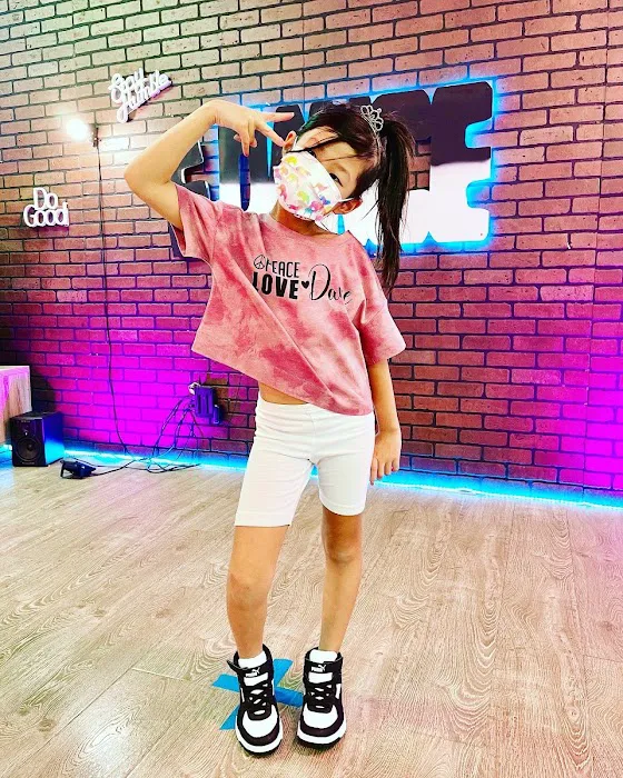 Sapphire Dance & Fitness Studio Picture 2